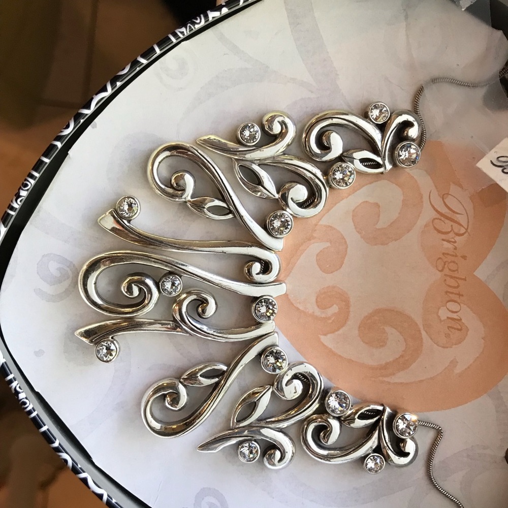 Brighton silver necklace - Picture 3 of 6